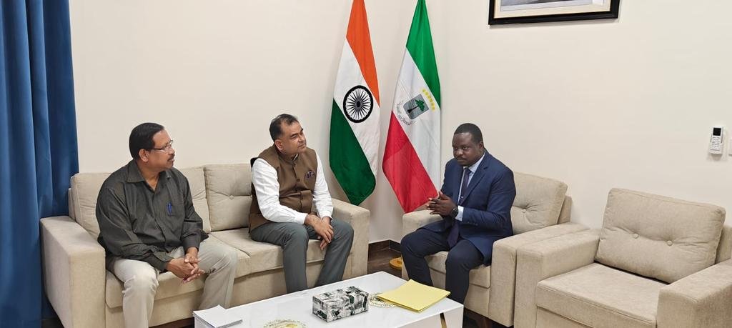 Ambassador met Mr. Eulogio Bang Ndong Nsegue from Equatorial Guinea on 29th Jan 2026, who was on a familiarization visit to India from January 13 to 22, 2026. He shared how the visit enriched his understanding about the rich cultural heritage and advancements in India.