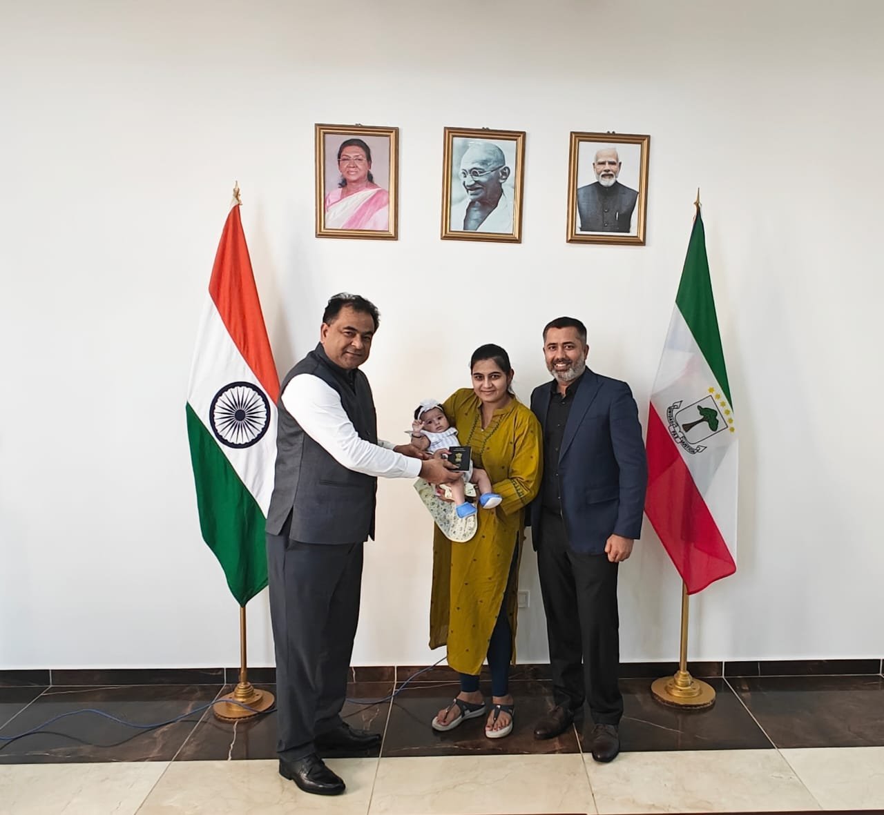 Amb Prashant Kumar Das handed over the first e- Passport from  @GuineaIndia on 12th Nov. 2025 to Miss Aadhya Dineshkumar Jamnani, under GPSP 2.0. This is the next-generation Indian Passport with embedded microchip ensuring security and making international travel easy.