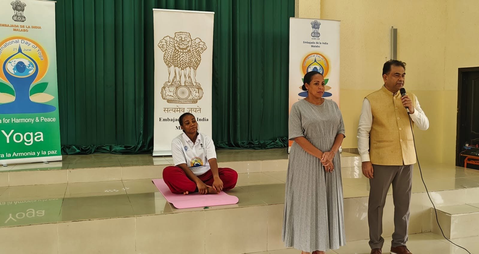 A guided Yoga Session was organized on May 20, 2026 in the Maria Cano Colegio to promote the Yoga on the occasion of 12th IDY, 2026