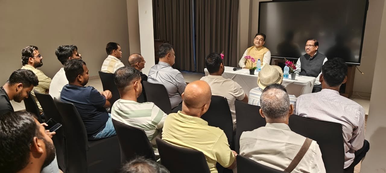 Ambassador and Head of Chancery interacted with Indian Diaspora in an Open House held in Bata city to hear consular concerns and suggestions on 13 June 2026. A